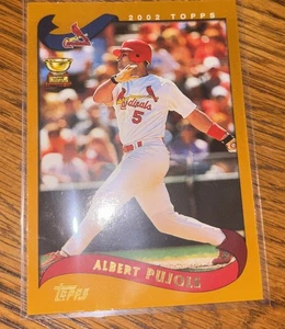 2002 Topps Albert Pujols Gold Cup Rookie Card RC #160 Cardinals - Picture 1 of 2