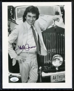 DUDLEY MOORE SIGNED 8x10 PHOTO AUTO AUTOGRAPH ARTHUR JSA COA - Picture 1 of 2