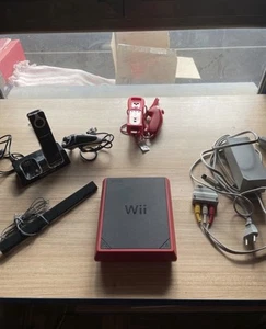 Consola Wii Mini con 2 mandos incluidos - Imagen 1 de 6