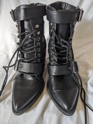 Botas Zigisoho Bucklie negras con cordones y hebilla para mujer 7 góticos punk tacón Foto 1 de 4