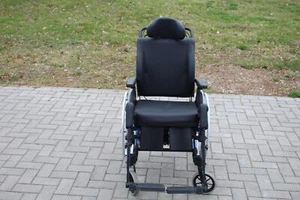 Netti 4U CE Plus Multifunktionsrollstuhl Pflegerollstuhl +Schiebehilfe Halterung - Bild 1 von 12