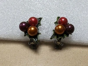 Vintage Berry Holly Clip On Earrings - Picture 1 of 2