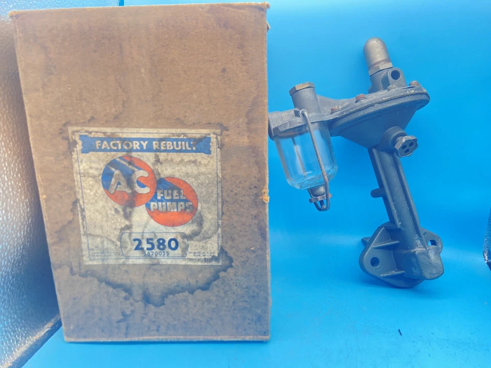AC 2580 5620035 Fuel Pump - 9134 Stamp Fits Some 1932-49 International Harvester - Image 1 of 4