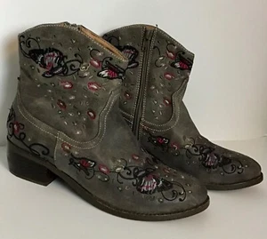 2 LIP TOO LADIES COWBOY BOOTS 6.5 - Picture 1 of 8