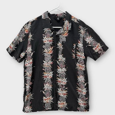 Volcom Shirt Mens Medium Classic Fit Hawaiian Pineapple SS Black Viscose Aloha - Image 1 of 4