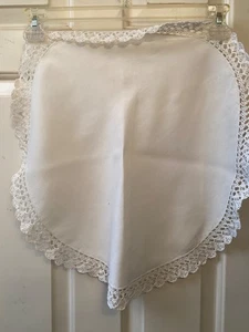 Vintage Round Hand Crocheted Edge 20" Doily with cotton Center White Sunshine - Picture 1 of 3