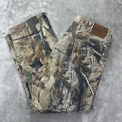 Men's Wrangler 38x30 (fit 36x29) Realtree AP Camo Hunting Jean Pants Streetwear - Image 1 of 4