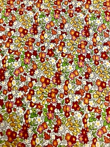 VTG Beautiful Florals  "Amorette" by Kaye England for Wilmington Prints BTFQ - Picture 1 of 6