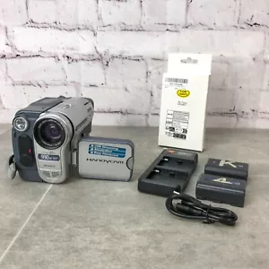 Sony DCR-TRV255 Digital8 Tape Digital Video Camera HANDYCAM + 2 x Batteries - Picture 1 of 11