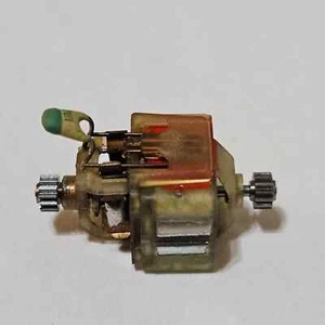 Motor de 3 polos Marklin 264440 escala Z USADO - Imagen 1 de 5