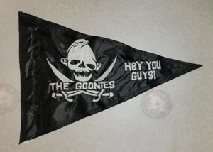 12"x 18" Dreieck THE GOONIES FAULTIER SAG NIE STERBEN Flagge Jeep ATV UTV Trike - Bild 1 von 4