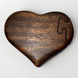 Vintage Holz Herzform Schmuck Puzzle Box Andenken 3 Stck. Geheime Aufbewahrung! - Bild 1 von 4