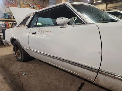 Puerta delantera derecha pasajero 2 puertas manual se adapta a 77-79 COUGAR 1230815 Foto 1 de 4