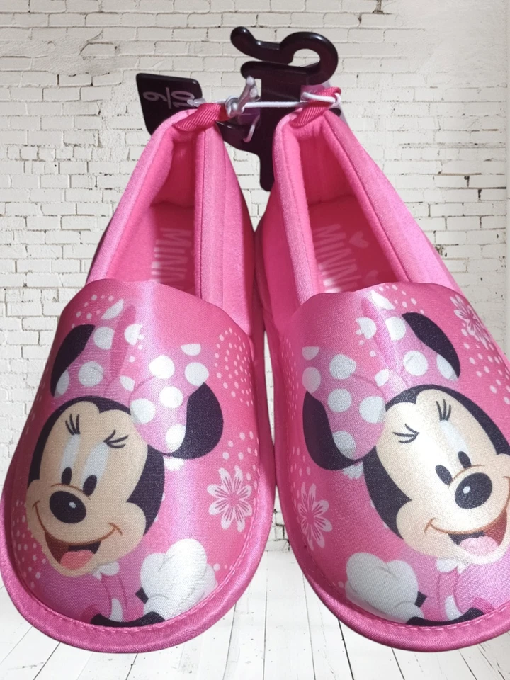 ~NWT DISNEY Juniors MINNIE MOUSE Slippers! Size L 9-10 - Image 1 of 4