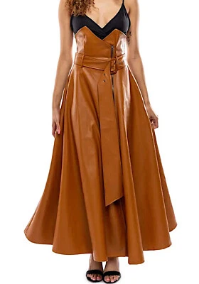 Maxi gonna lunga a ruota ampia ecopelle con cintura vita strutturata 4101 . Foto 1 de 2