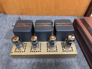 UESUGI U-BROS-3 KT88 Amplificatore di potenza a valvole preamplificatore funzionante testato - Foto 1 di 10