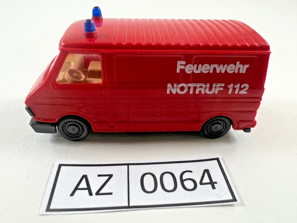 Praliné FIAT 242 "Fire Department" "Oldtimer"  H0 1:87 "SKU AZ0064" - Ref.  F006 - Photo 1/4