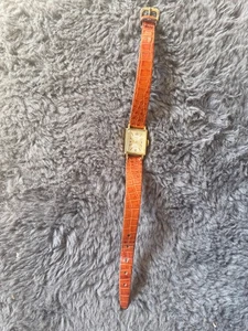 Vintage Invicta Swiss Ladies Watch – 17 Jewels, Rolled Gold 20M, Original Strap - Picture 1 of 13