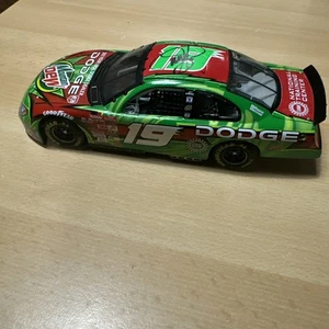 Action #19 Jeremy Mayfield Dodge Mountain Dew 2002 Intrepid R/T ohne Box signiert - Bild 1 von 10