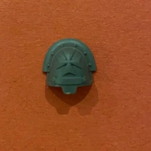 Black Templar Sword Brethren - SCHULTERPOLSTER (A) - Bits 40K  - Bild 1 von 1