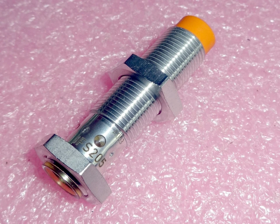 ifm IF5775 IFK3004BBPKG/M/US-104-DPS Inductive Sensor
