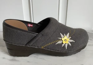 Sanita Clogs Womens Slip On Grey Embroidered with Flowers Justine UK 39 US 7.5-8 - Picture 1 of 13