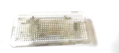 Land Rover Range Rover L322 2007 Otra luz interior UST81121 Foto 1 de 3