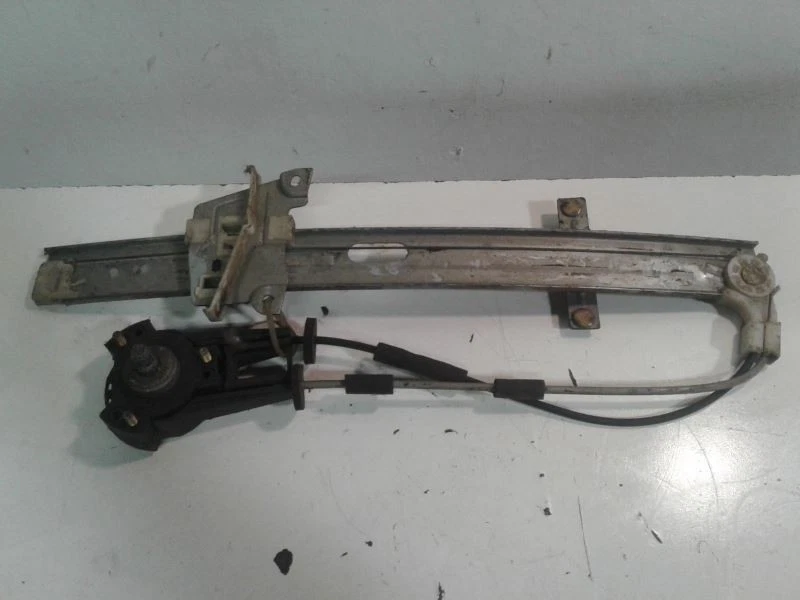 Regulador de ventana delantera de pasajero manual 2 puertas compatible con 91-96 ESCORT 634340 Foto 1 de 4