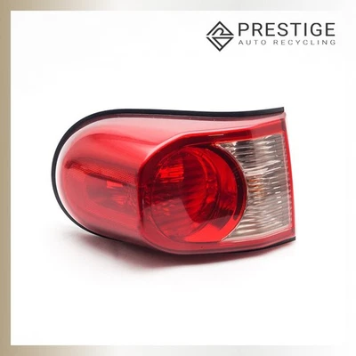 Conjunto de lámpara trasera izquierda Toyota FJ CRUISER 2007-2012 81561-35300 OEM Foto 1 de 4