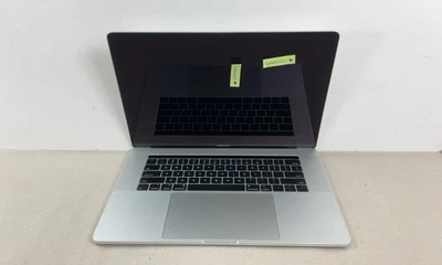 APPLE MACBOOK PRO MLH32LL/A | CORE I7-6700HQ 2.60GHZ | 500GB | 16GB | MONTEREY Foto 1 de 4