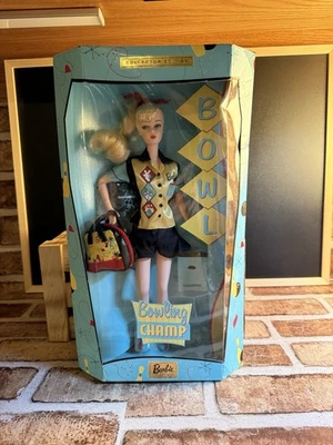 Muñeca Barbie Campeona de Bolos Edición Coleccionista con Bolsa Bola Retro Conjunto Trofeo Foto 1 de 4