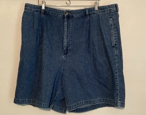Tommy Hilfiger Shorts Pleated Denim Crest Logo Men Size 42 Vintage 90s 7” Inseam - Picture 1 of 7