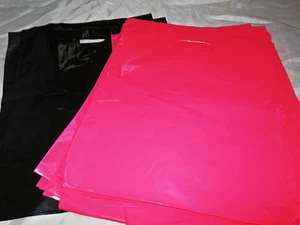 100 12x15 Glossy Pink and Black Low-Density Merchandise Bags W\Handles - Foto 1 di 3