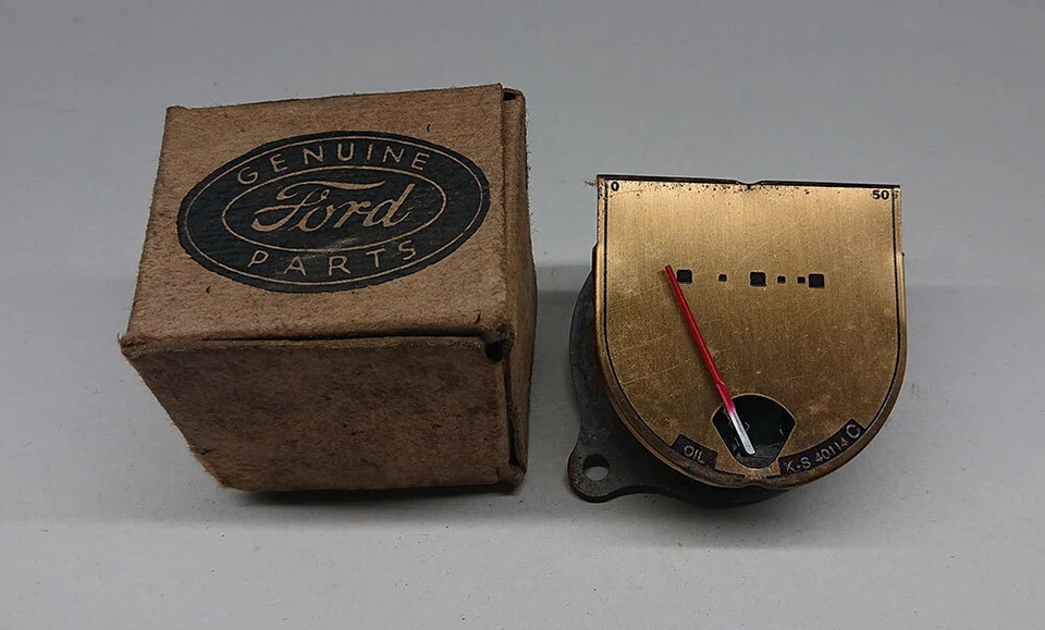 Manómetro de presión de aceite (Mercury 1942) Foto 1 de 1