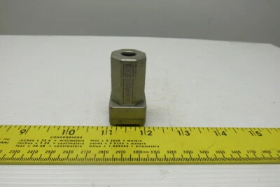 SMC AK2000 1/8" Pneumatic Check Valve - Image 1 of 4