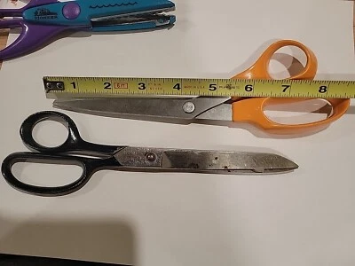Fiskars USA 87 Right-Handed Scissors 8 1/2" Overall Length And Unknown Model All - Image 1 of 4