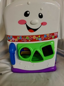 laugh and learn sink