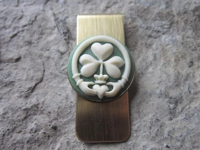  IRISH SHAMROCK & CLADDAGH CAMEO GOLD PLATED BRASS MONEY CLIP - FATHER'S DAY, G  - Image 1 of 2