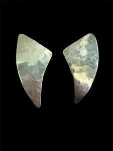 MCM Modernist Abstract Hand Hammered Sterling Silver Pearce Earrings 925 - Picture 1 of 6