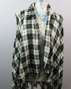 Cato Est 1946 Sleeveless Vest Woman's Size 18/20W Gray Green Black White Plaid - Picture 1 of 12