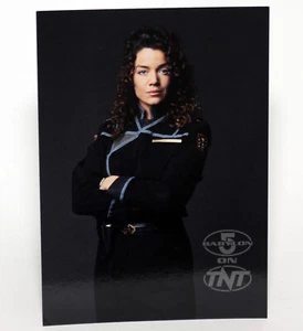 Tarjeta fotográfica Babylon 5 Claudia Christian COMMANDER IVANOVA 1998 TNT promoción 5" x 7" - Imagen 1 de 2