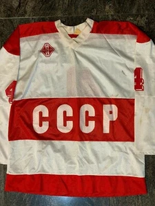 Camiseta deportiva de hockey blanca usada #4 hecha por tackla finlandia - Imagen 1 de 6