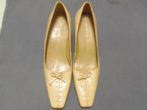 Dillards Antonio Melani Glove Fit beige Pumps Schuhe Größe 8 - Bild 1 von 5
