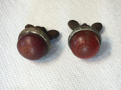 Par de reflectores de matrícula de lentes de plástico rojo vintage Foto 1 de 3