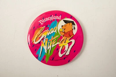 Disneyland (B5B) Grad Nite 1985 (JSF6) Noche 85 Winnie the Pooh Walt Productions Foto 1 de 4