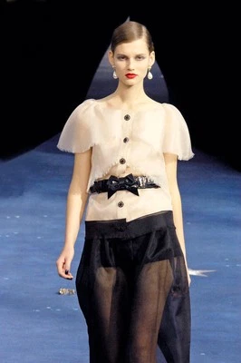 Cinturón Chanel S/S 2008 charol negro brillo cuero en capas - talla 36/90 Foto 1 de 4