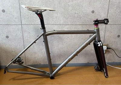 Avedio Phoenix Road Bike Frameset 620mm - Image 1 of 4