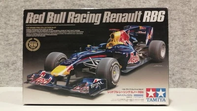 RED BULL RACING RENAULT RB6 1/4 - Image 1 of 4
