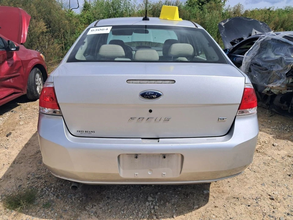 Agujero de llave de maletero/portón trasero sin alerón para 08-09 FOCUS 2641733 Foto 1 de 4