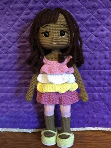 Crochet Handmade 13” Doll Dark Skin Color Brown Wavy Hair Pink Dress - Bild 1 von 4